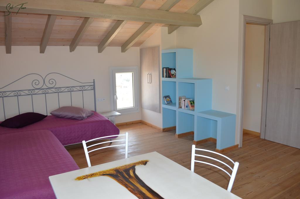 Spiti Thea Apartment Makrades Bagian luar foto