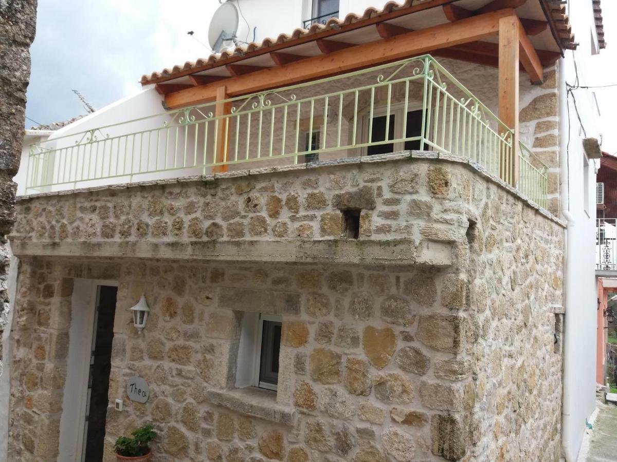 Spiti Thea Apartment Makrades Bagian luar foto